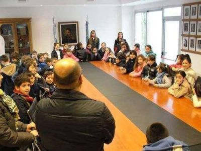 El intendente recibi� a alumnos