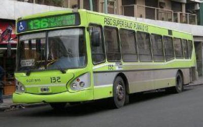 Un paro de choferes dej� sin colectivos al oeste del Conurbano