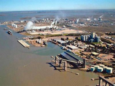 Advierten sobre la instalaci�n de una empresa en Galv�n, en una presunta zona contaminada