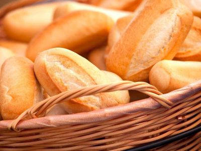 Distintos precios de pan en Jun�n: en general no supera los 30 pesos el kilo