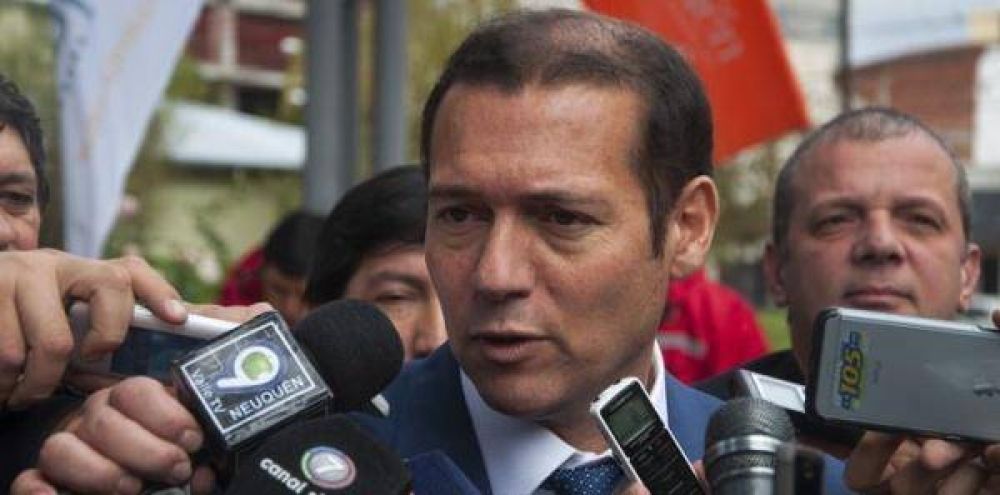 Optimismo de Guti�rrez por el inicio de las obras en Chihuido