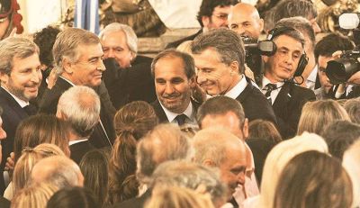 Caputo y Calcaterra salen a vender para proteger a Macri