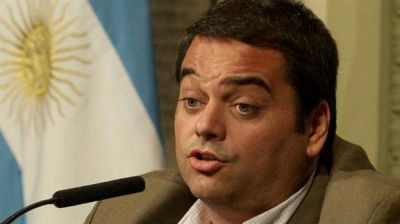 Tras el veto de Macri, siguen los cruces por la ley antidespidos: el Gobierno pide 