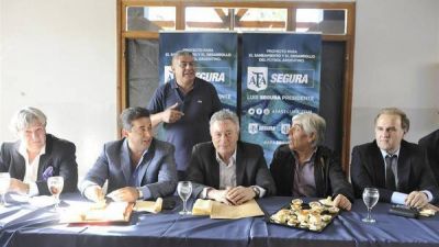 Angelici y Tapia ya le dan forma al acuerdo menos pensado