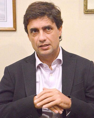 �No pod�amos pagar sueldos y ahora ya estamos licitando obras�