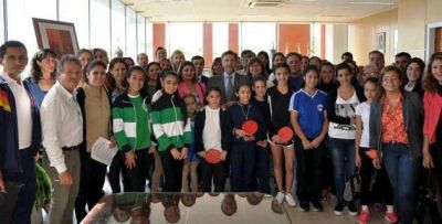 M�s escuelas acuerdan la pr�ctica de deportes en sus instalaciones