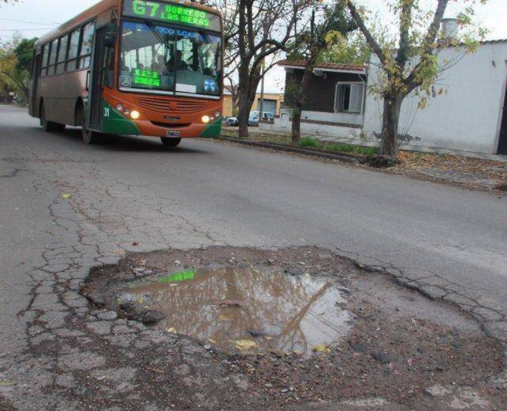Con la vuelta del sol, las comunas saldr�n a tapar pozos