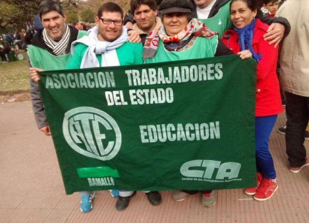 ATE Regional dijo presente en la multitudinaria movilizaci�n en La Plata