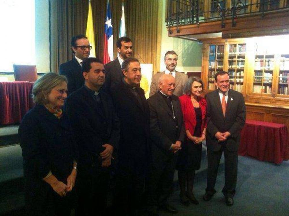 Lo religioso tiene que estar en la Constitucin de Chile, resaltan expertos