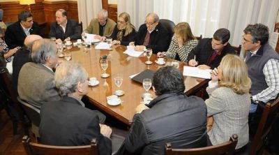 El Gobierno cancel� la deuda con empresas constructoras por certificados de obras
