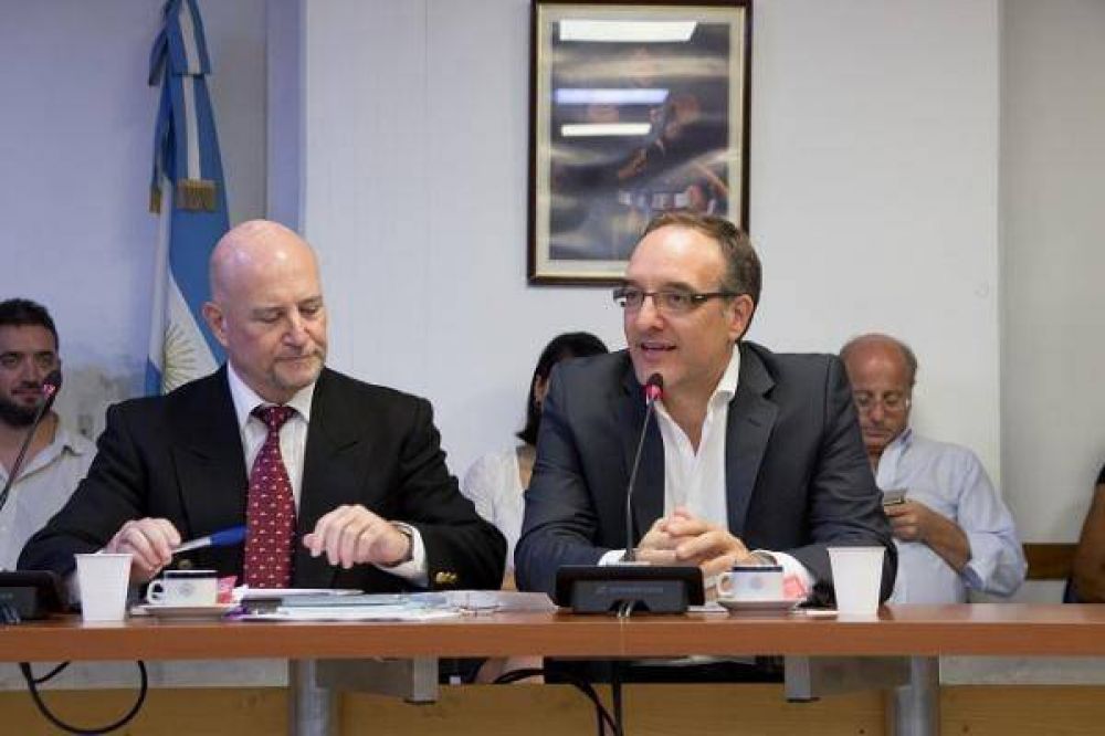 �Macri asfixia a R�o Negro para engordar el bolsillo de Aranguren