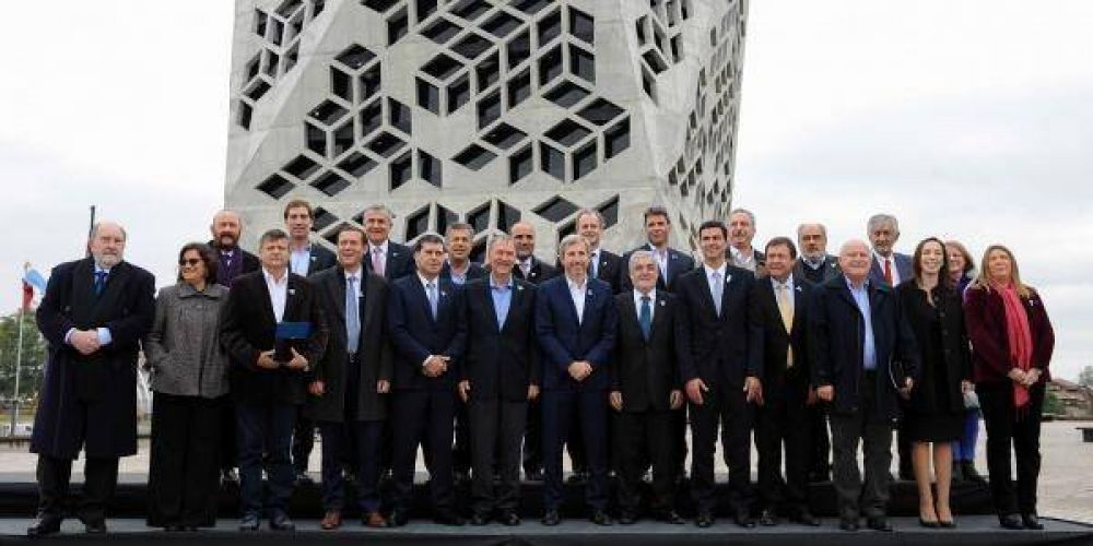 Gobernadores patag�nicos se re�nen con Naci�n las tarifas de gas