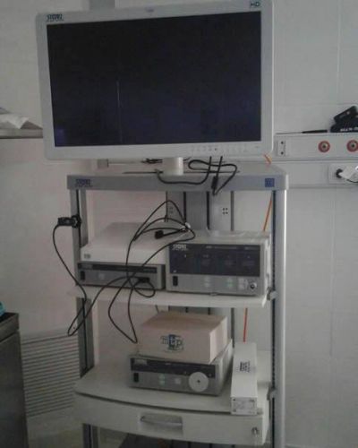 Ya est� instalado el laparosc�pio pero a�n no funciona porque falta una pieza