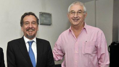Lino Bara�ao le respondi� a Adri�n Paenza: 
