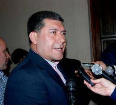 Casas respald� la sanci�n de la ley de Emergencia Social