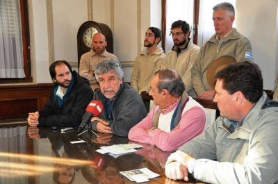 S�nchez recibi� a autoridades de Medio Ambiente