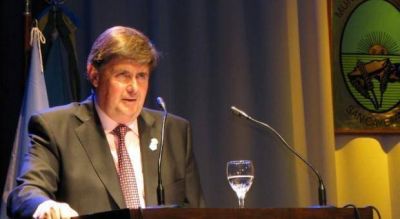 Intendentes radicales se retoban y critican el proyecto de limitar las reelecciones indefinidas