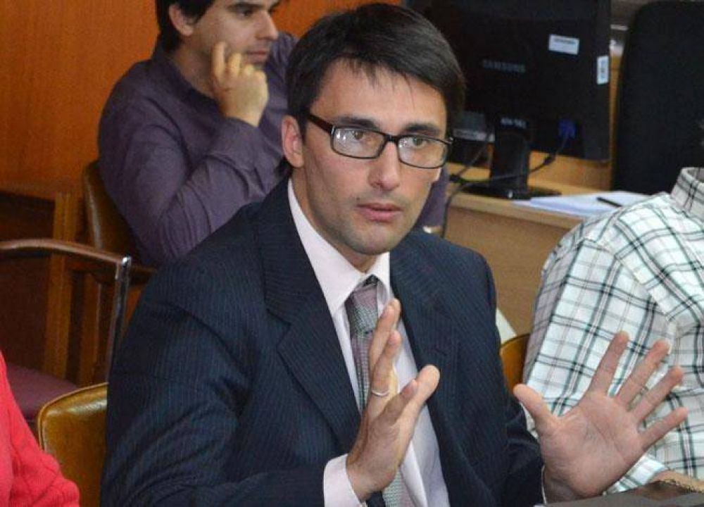 Revelan oscuro panorama en Defensor�as y dan acuerdo para que Campos sea fiscal
