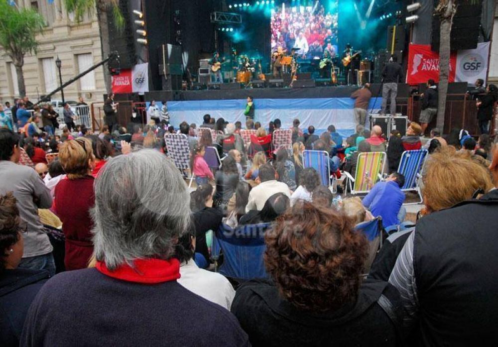 Santa Fe celebra el aniversario de la Revoluci�n con una fiesta popular
