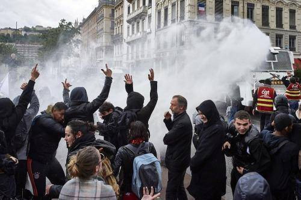 Francia, al borde del desabastecimiento