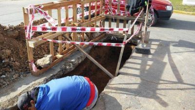 Arreglan los hist�ricos baches de Ameghino