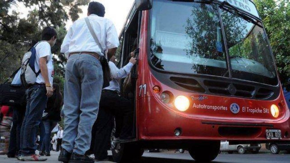 Choferes de colectivos acordaron en paritaria un b�sico de 22 mil pesos