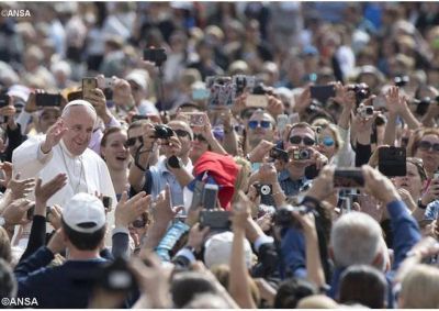Catequesis del Papa: �La oraci�n, transforma el deseo y lo modela seg�n la voluntad de Dios�
