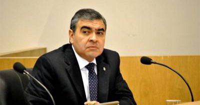 Por ahora, Alfaro dice que no har� m�s reclamos a Manzur