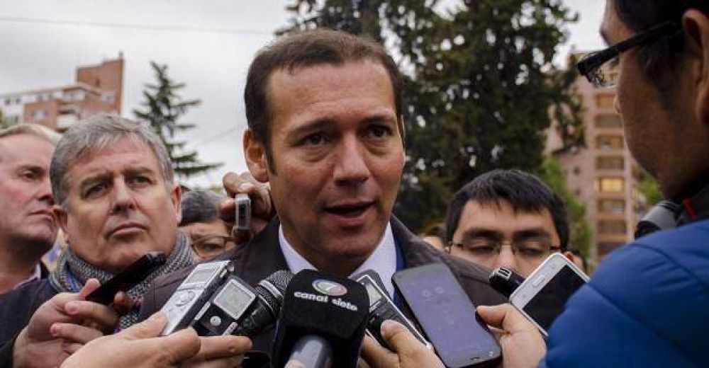 Gutirrez analizar propuesta por tarifas del gas para presentar en Nacin