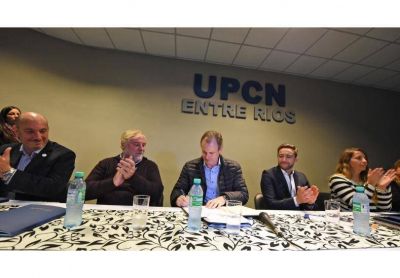 Bordet ratific� que no habr� cesant�as ni despidos en el Estado entrerriano