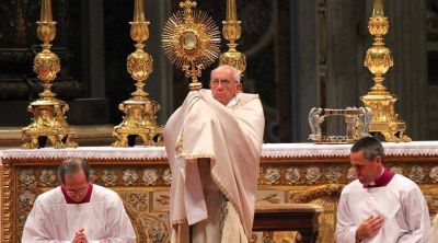 TEXTO COMPLETO: Homil�a del Papa Francisco en la Misa del Corpus Christi