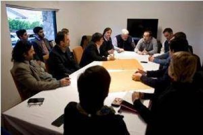 Cambiemos comienza a armarse con miras al 2017