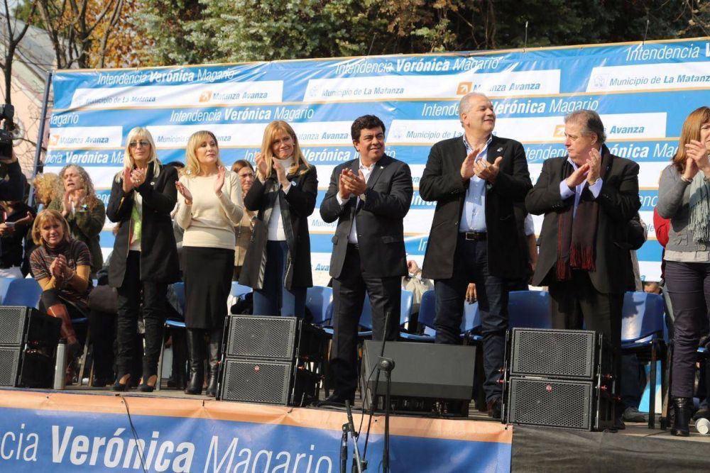 Ver�nica Magario: 