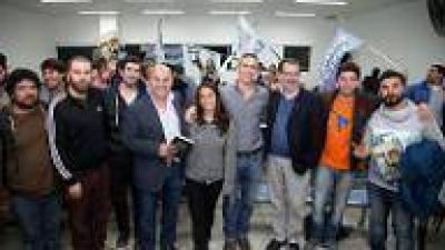 UNLP: Charla de Mario Secco en Humanidades
