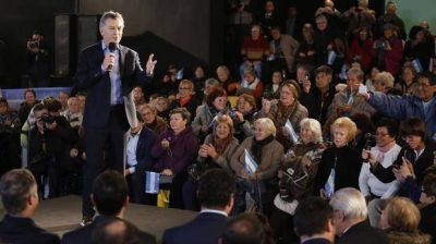 Mauricio Macri anunci� el pago de los juicios a los jubilados y un nuevo blanqueo de capitales