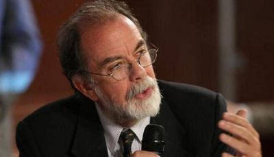 Gonz�lez Fraga: �Le hicieron creer al empleado medio que pod�a viajar al exterior�