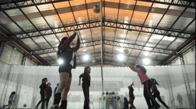 Los clubes de barrio recibir�n cinco millones de pesos para obras