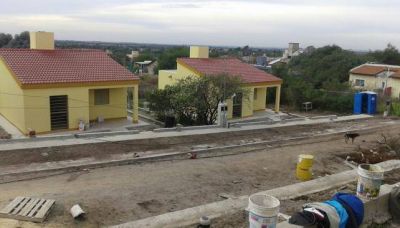 Entregan en Mendiolaza viviendas a los afectados por las inundaciones