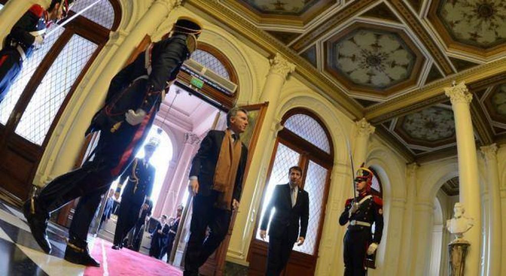 Macri puentea a Frigerio y pule con una task force secreta el proyecto de reforma electoral