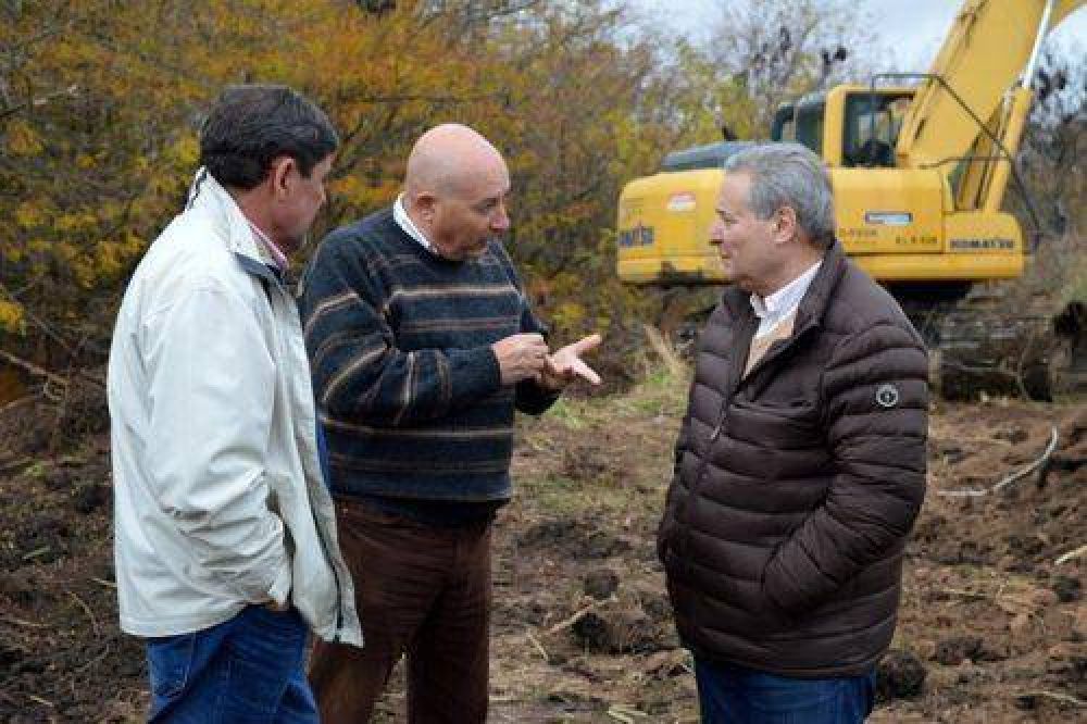 Alessandro supervis� los trabajos de rectificaci�n del Arroyo del Burro Muerto