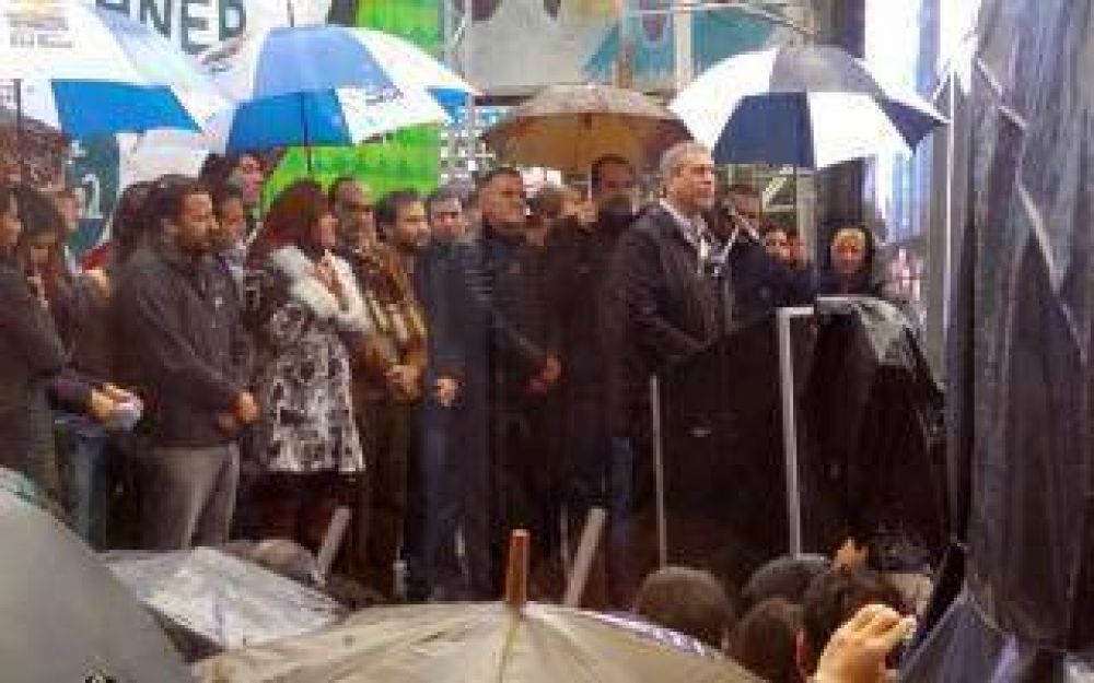 Ferraresi inaugur el edificio Cristina Kirchner en Avellaneda