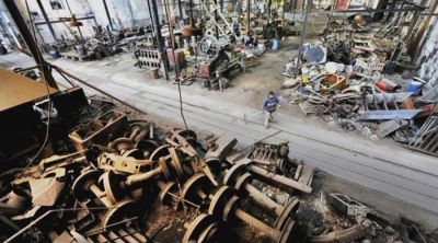 Vender�n toneladas de material ferroviario para construir viviendas