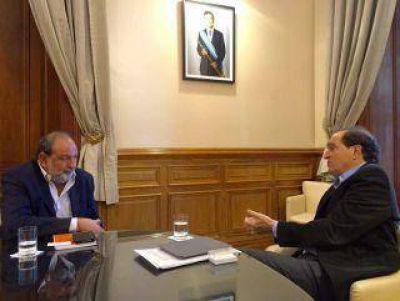 Luis Obeid se reuni� en Casa Rosada con funcionarios de Macri