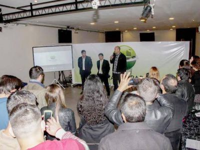 Estudiantes lanzan el grupo Participar