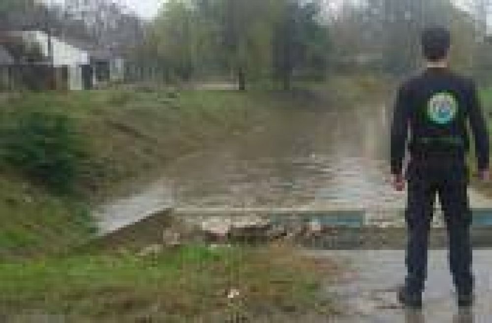 Municipio platense refuerza seguimiento y control ante la lluvia: �El caudal de agua fluye sin problemas�