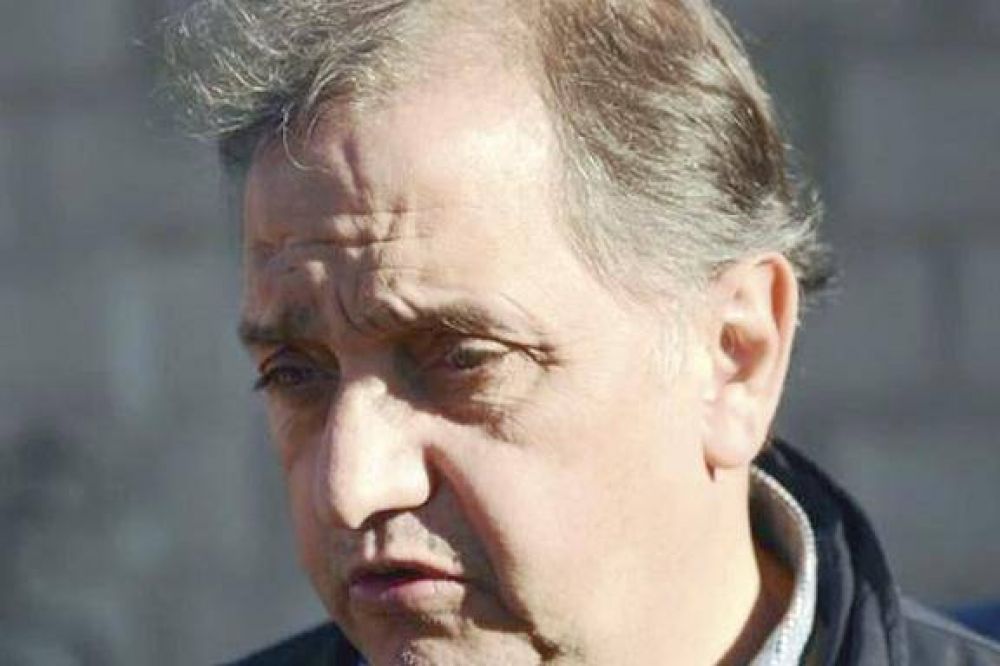 El intendente Linares acus� a YPF de 