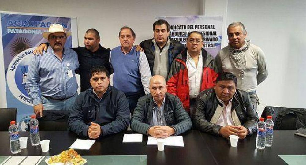Petroleros acataron la conciliaci�n y levantaron paro en yacimientos de YPF