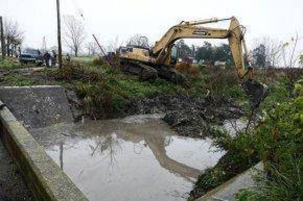 Saneamiento de desag�es en el sector norte de la ciudad