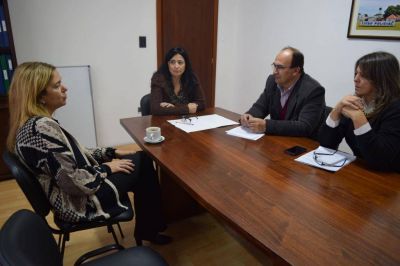 Un hecho significativo para la seguridad de nuestra comunidad. Se firm� el convenio para la Polic�a Local