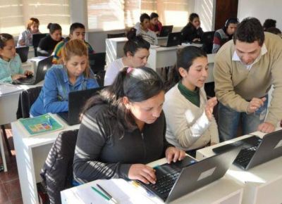 Egresan m�s de 300 alumnos del Plan de Inclusi�n Educativa